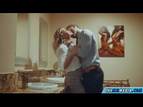 ❤️ Amikor egy bögyös szőke elcsábít egy nyilvános WC-ben ❤️❌ Baszás videó at hu.fotonovelasxxx.ru ☑